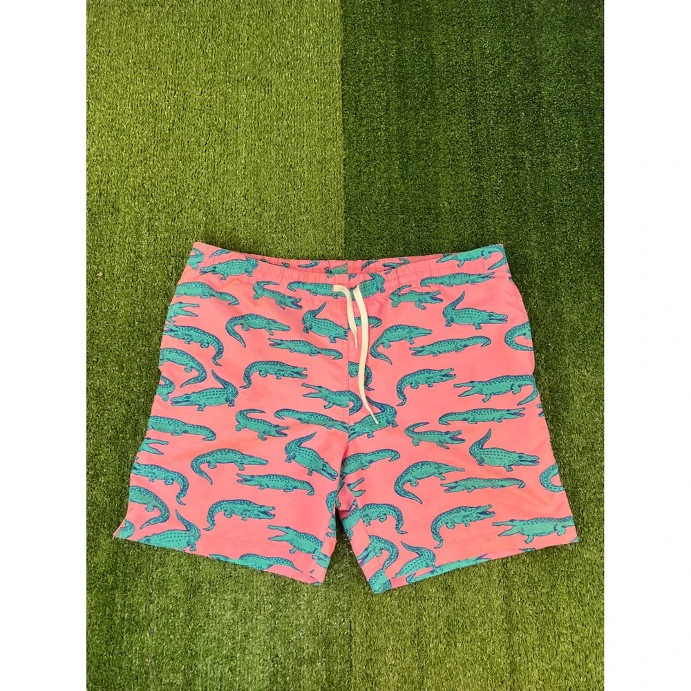 Chubbies Mens Pink Teal Alligator Print Swim Trunks Mesh Lined Size Medium USA